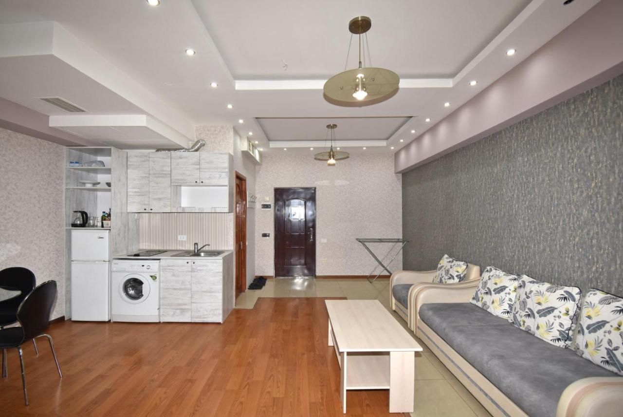 Armenak Apartment No 8, Abovyan Street Erivan Dış mekan fotoğraf