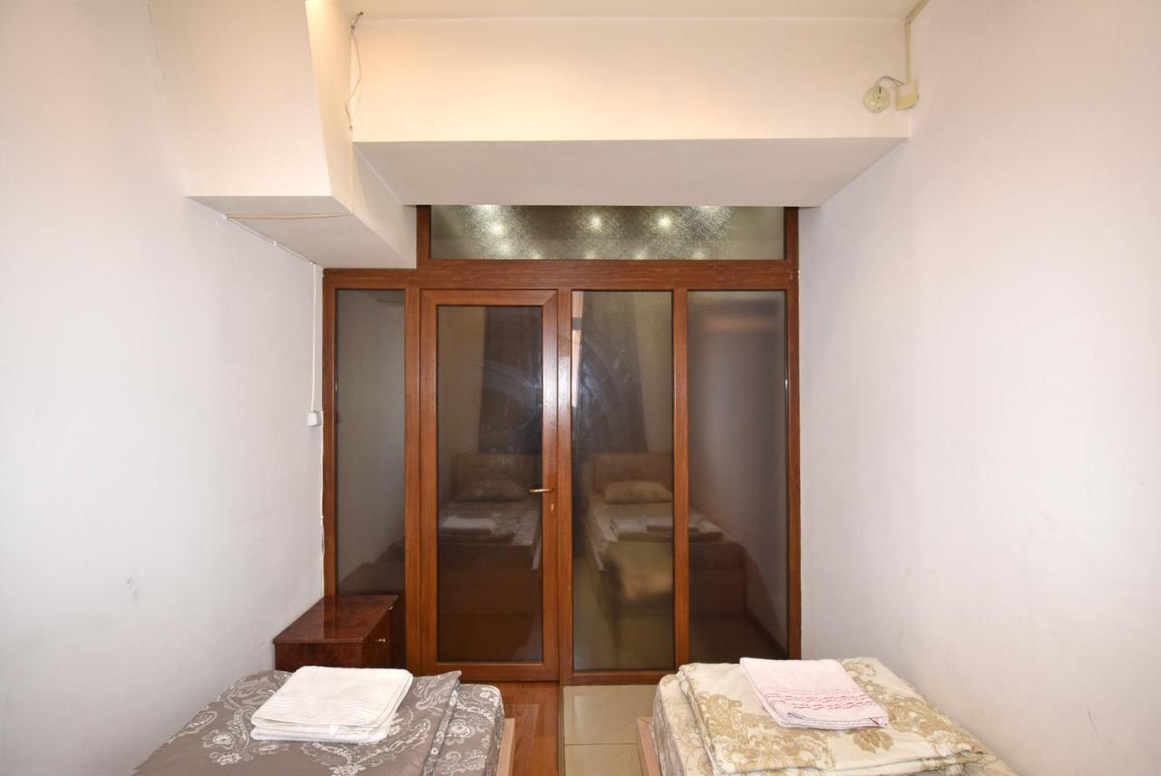 Armenak Apartment No 8, Abovyan Street Erivan Dış mekan fotoğraf